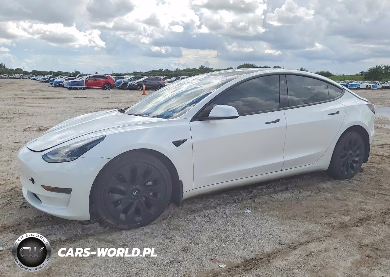 2023 Tesla Model 3 – zdjęcie 1 z 12