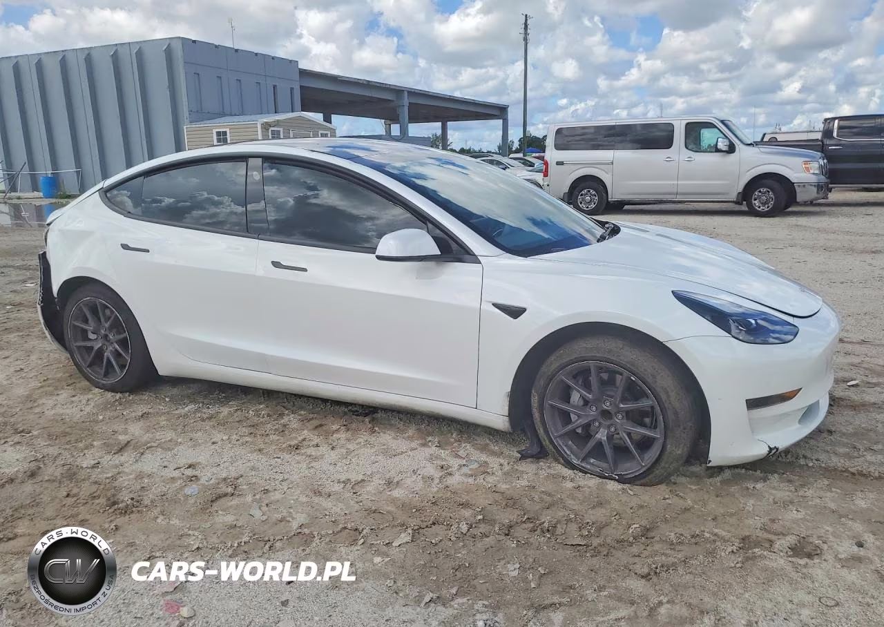 2023 Tesla Model 3 VIN:5YJ3E1EA9PF462851 - 4