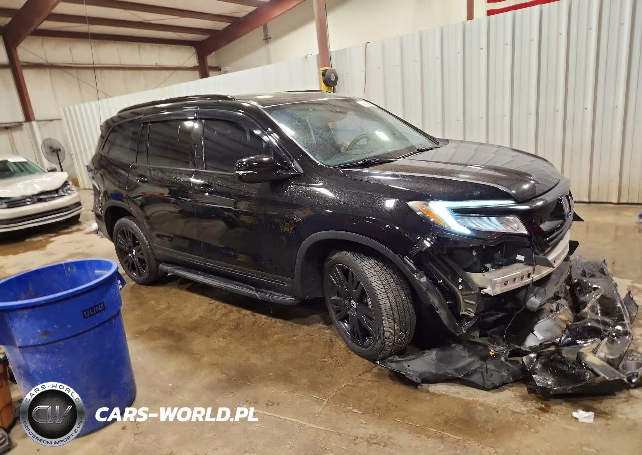 2021 Honda Pilot Black VIN:5FNYF6H7XMB000679 - 4
