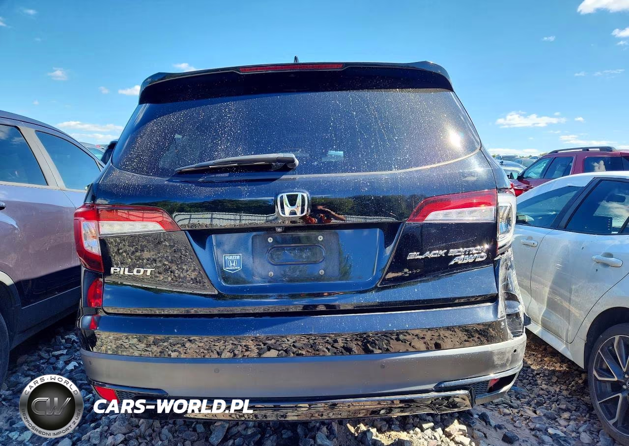2021 Honda Pilot Black VIN:5FNYF6H7XMB000679 - 6