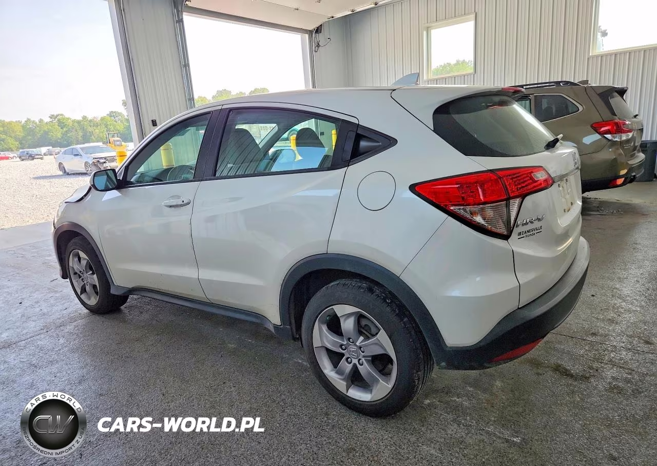 2020 Honda Hr-V Lx VIN:3CZRU6H32LM715001 - 2