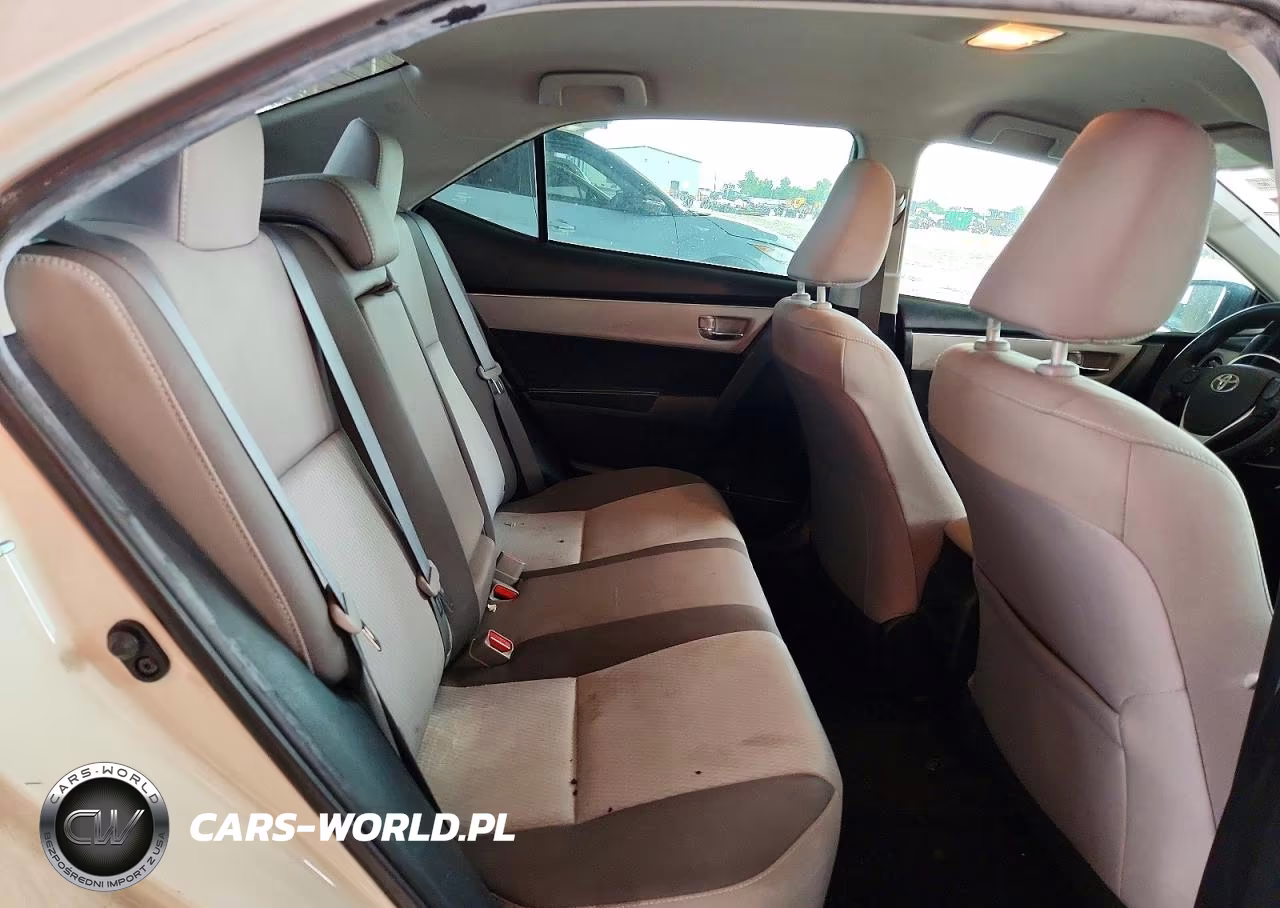 2018 Toyota Corolla Le VIN:5YFBURHE9JP855921 - 10