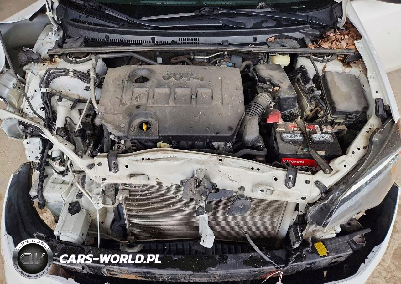 2018 Toyota Corolla Le VIN:5YFBURHE9JP855921 - 11
