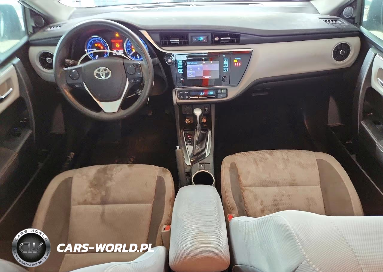 2018 Toyota Corolla Le VIN:5YFBURHE9JP855921 - 8
