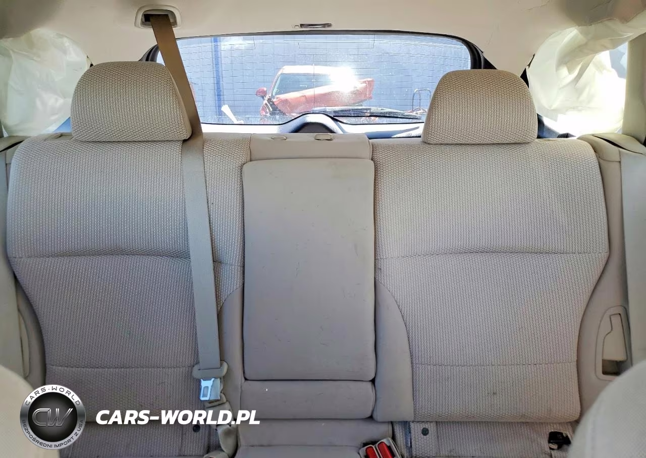 2019 Subaru Outback 2.5I Premium VIN:4S4BSAFC7K3383376 - 10
