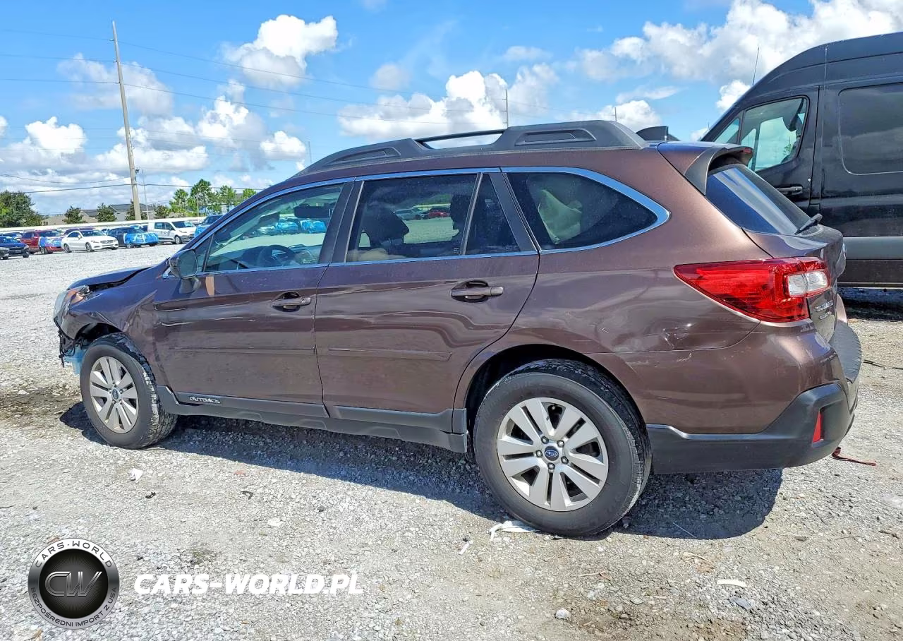 2019 Subaru Outback 2.5I Premium VIN:4S4BSAFC7K3383376 - 2