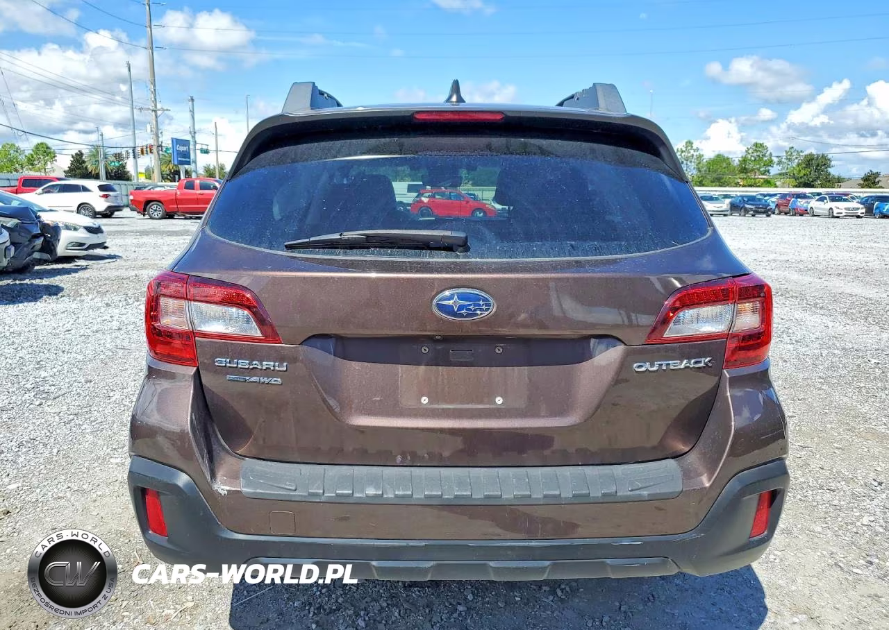 2019 Subaru Outback 2.5I Premium VIN:4S4BSAFC7K3383376 - 6