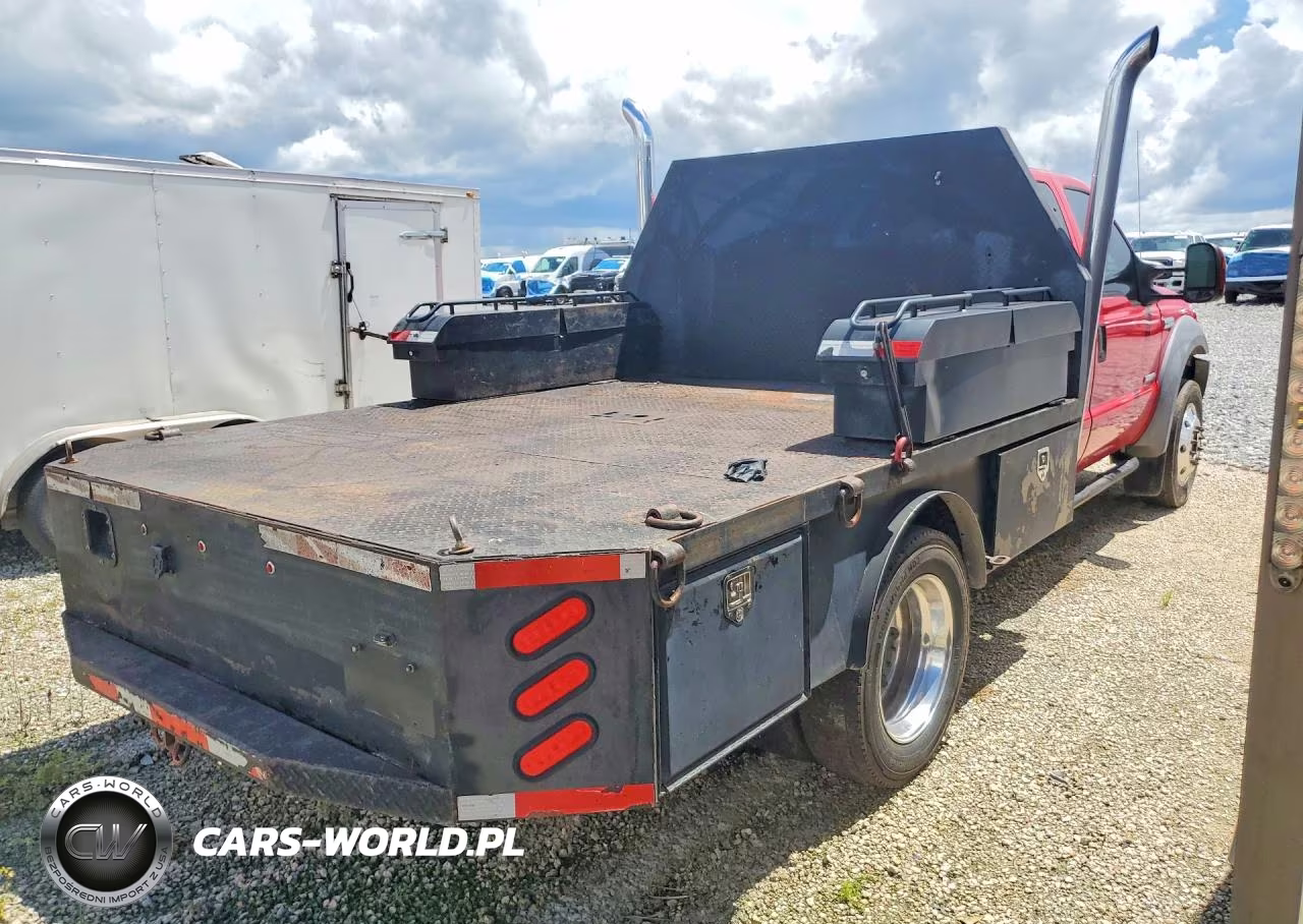 2005 Ford F450 Super Duty VIN:1FDXX46P85EB78959 - 3