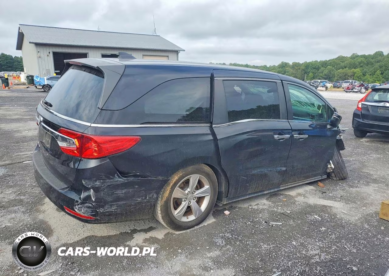 2018 Honda Odyssey Ex VIN:5FNRL6H53JB086800 - 3