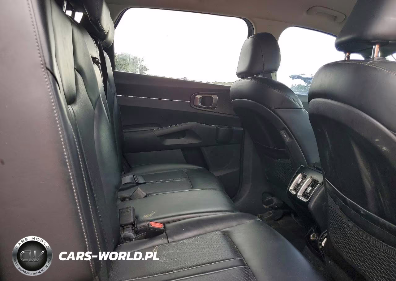 2022 Kia Sorento S VIN:5XYRL4LC7NG095055 - 11