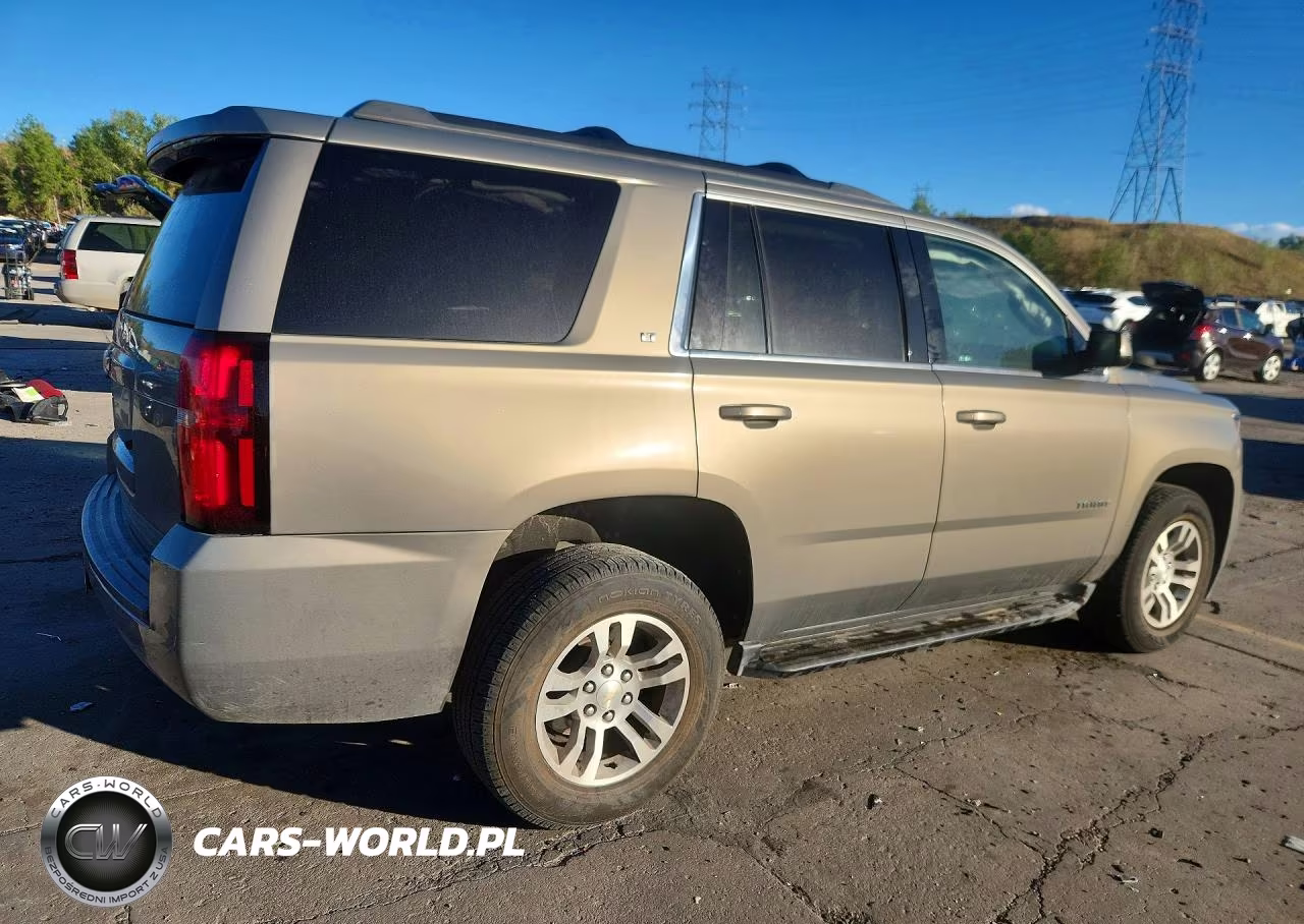 2018 Chev Tahoe VIN:1GNSKBKC2JR186926 - 3