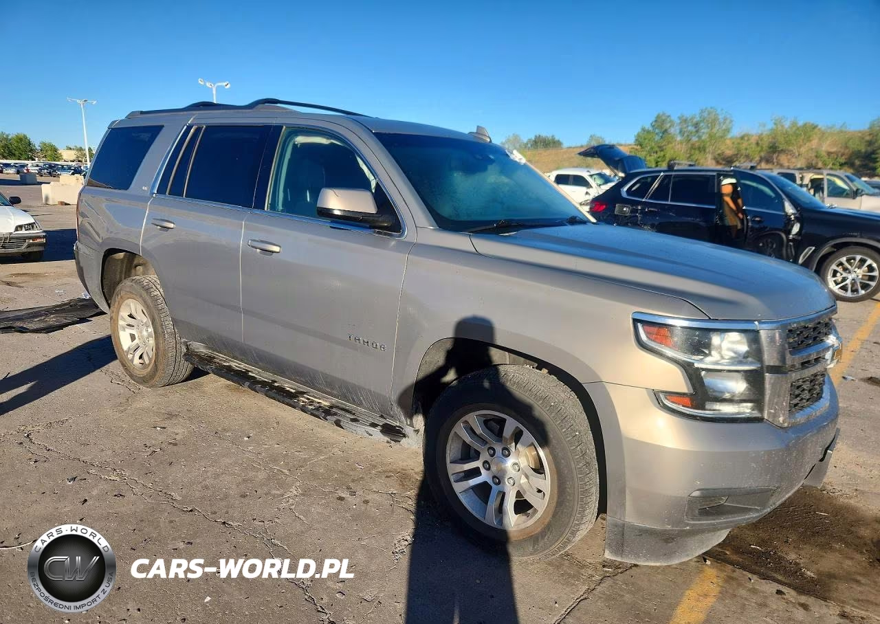 2018 Chev Tahoe VIN:1GNSKBKC2JR186926 - 4