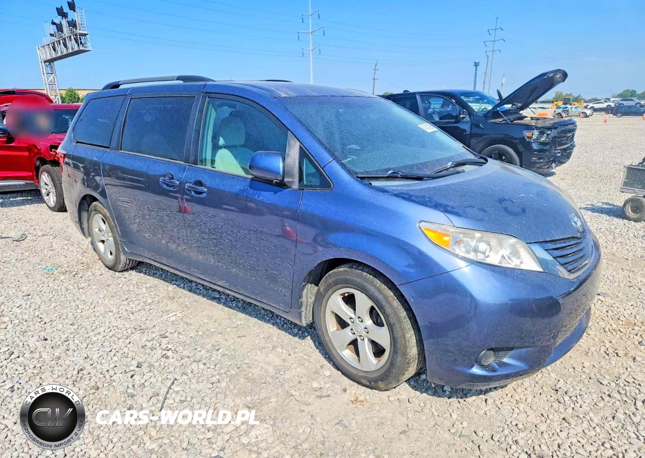 2016 Toyota Sienna Le VIN:5TDKK3DC5GS713735 - 4