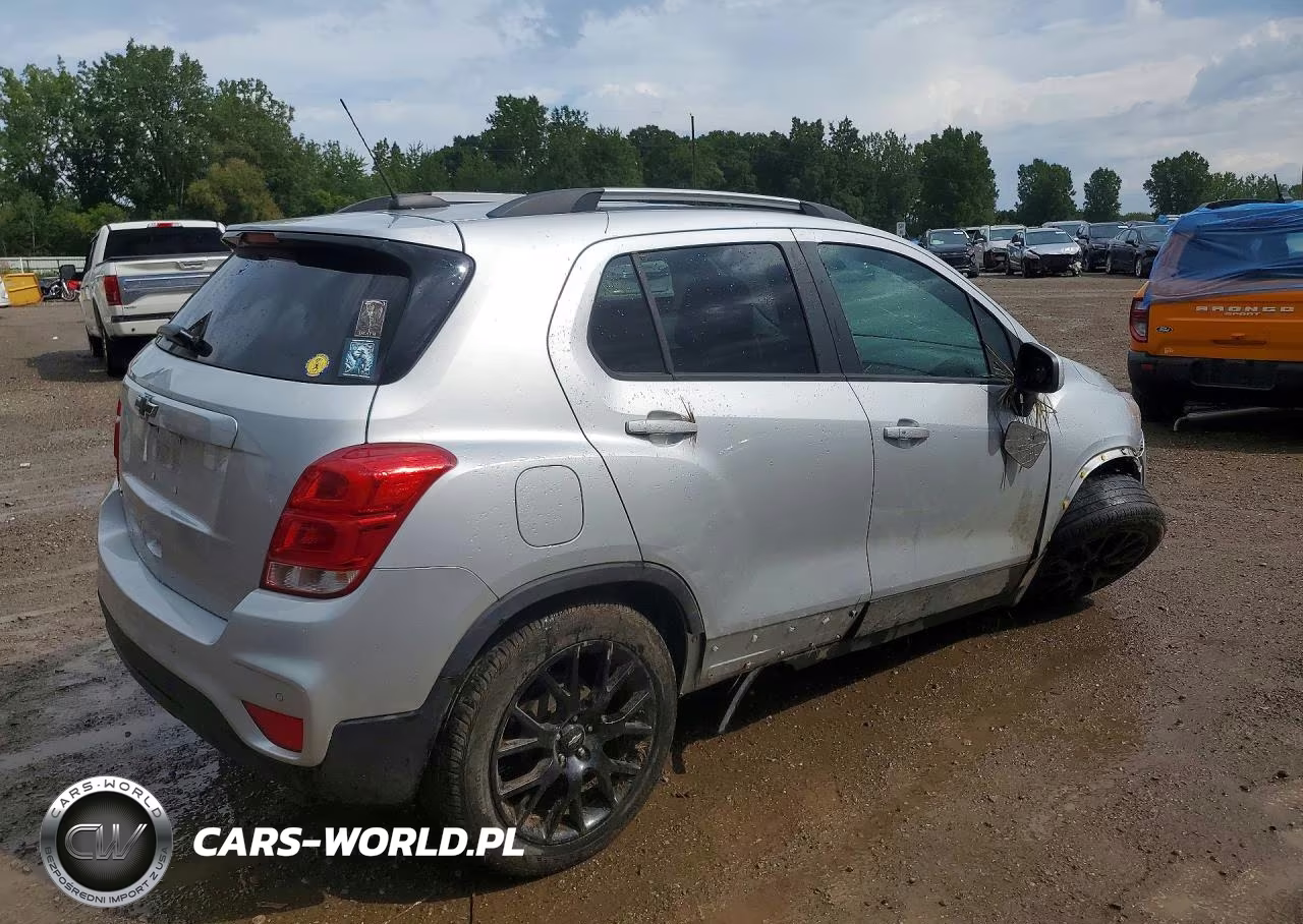 2021 Chevrolet Trax 1Lt VIN:KL7CJLSBXMB348518 - 3