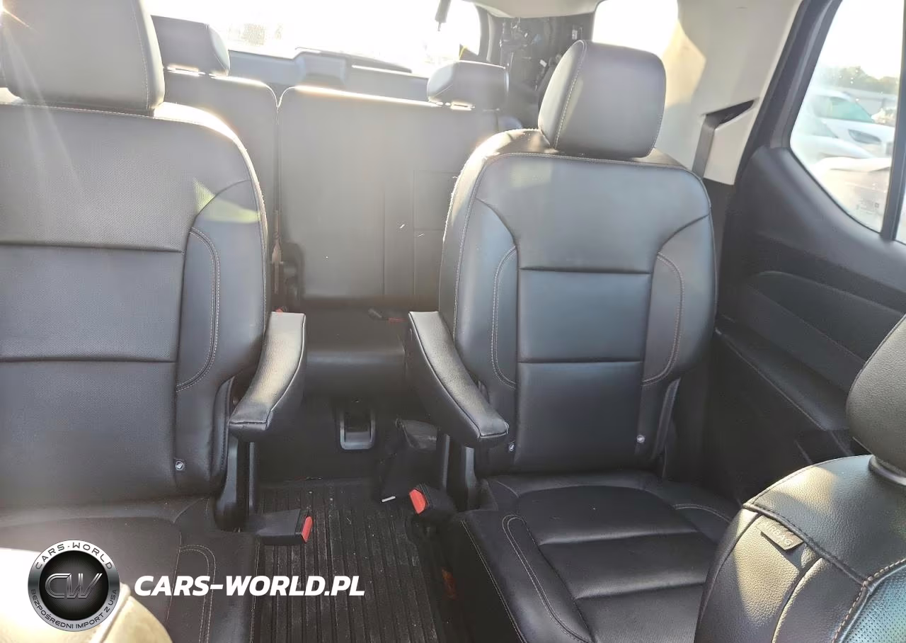 2019 Chevrolet Traverse Premier VIN:1GNEVKKW7KJ244818 - 10