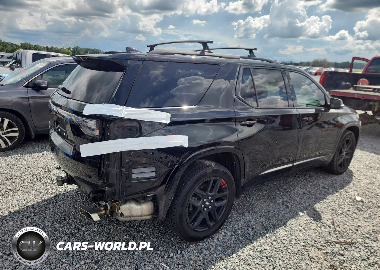 2019 Chevrolet Traverse Premier VIN:1GNEVKKW7KJ244818 - 3