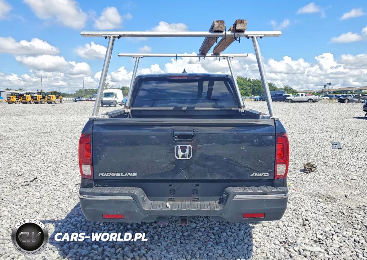 2018 Honda Ridgeline Sport VIN:5FPYK3F13JB013236 - 6