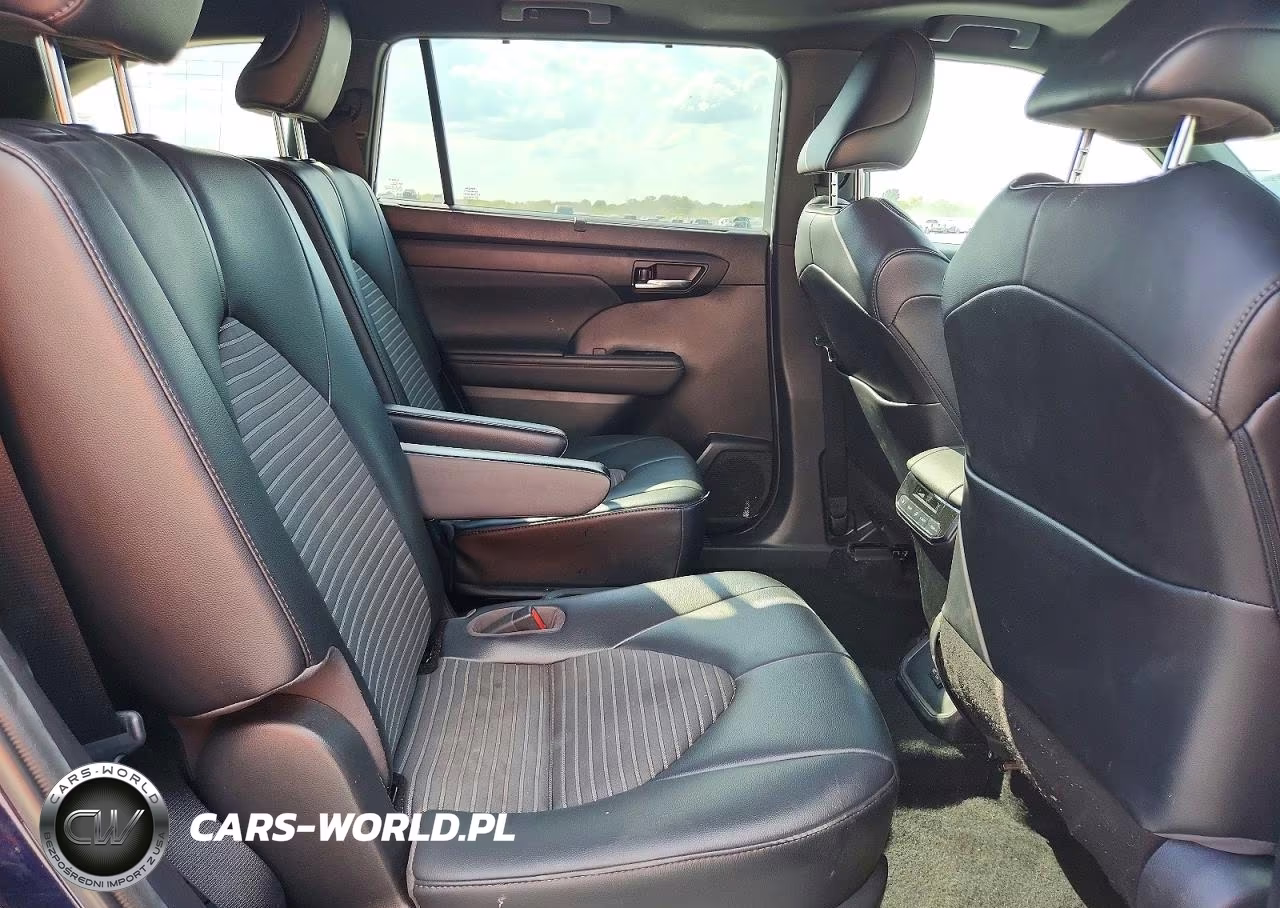 2021 Toyota Highlander Xse VIN:5TDLZRAHXMS070989 - 11