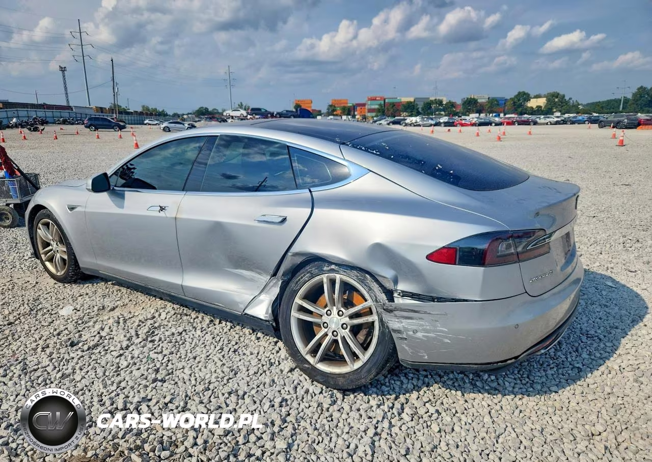 2014 Tesla Model S VIN:5YJSA1H12EFP61016 - 2