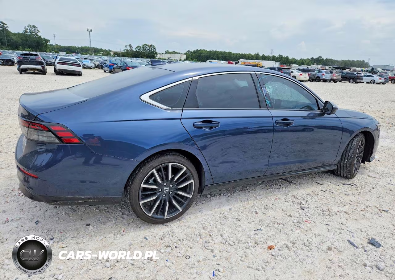 2024 Honda Accord Touring Hybrid VIN:1HGCY2F82RA073748 - 3