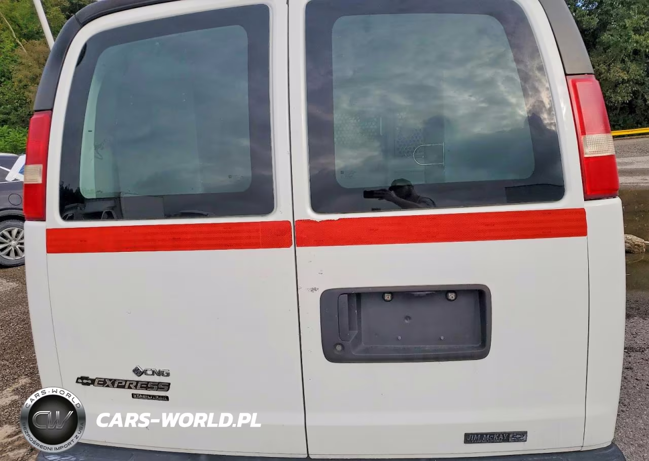 2013 Chevrolet Express G2500 VIN:1GCWGFCBXD1162773 - 10