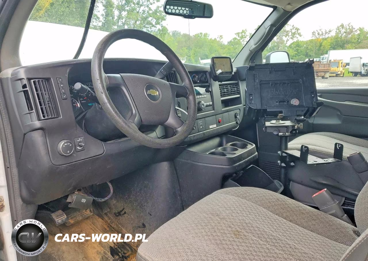 2013 Chevrolet Express G2500 VIN:1GCWGFCBXD1162773 - 8