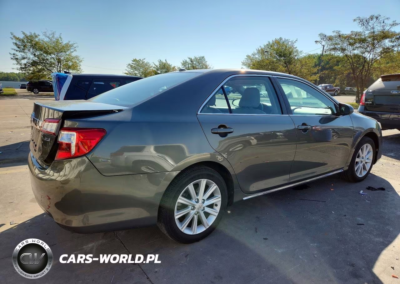 2012 Toyota Camry Xle VIN:4T4BF1FK8CR228722 - 3