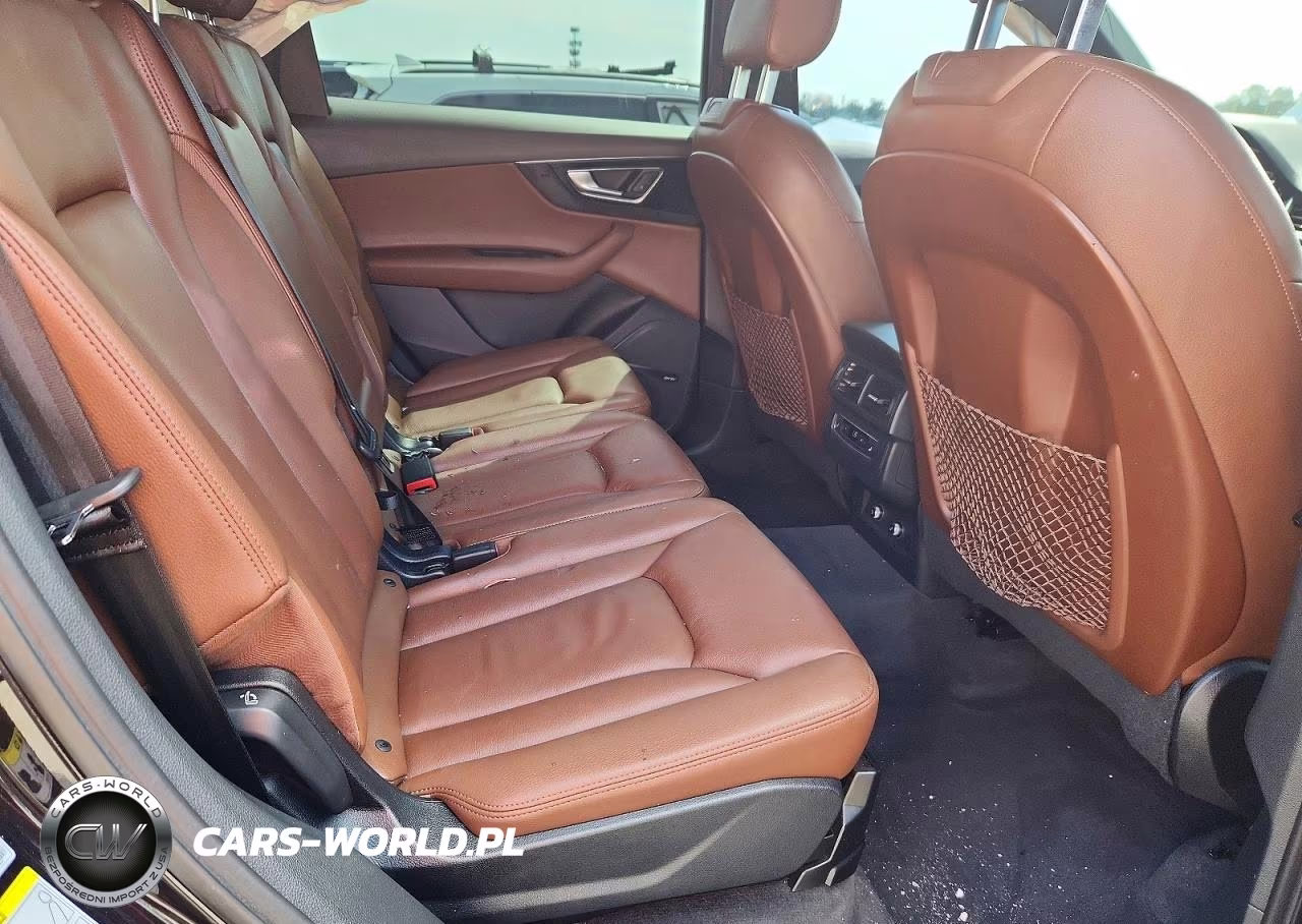 2019 Audi Q7 Premium Plus VIN:WA1LAAF79KD002260 - 11