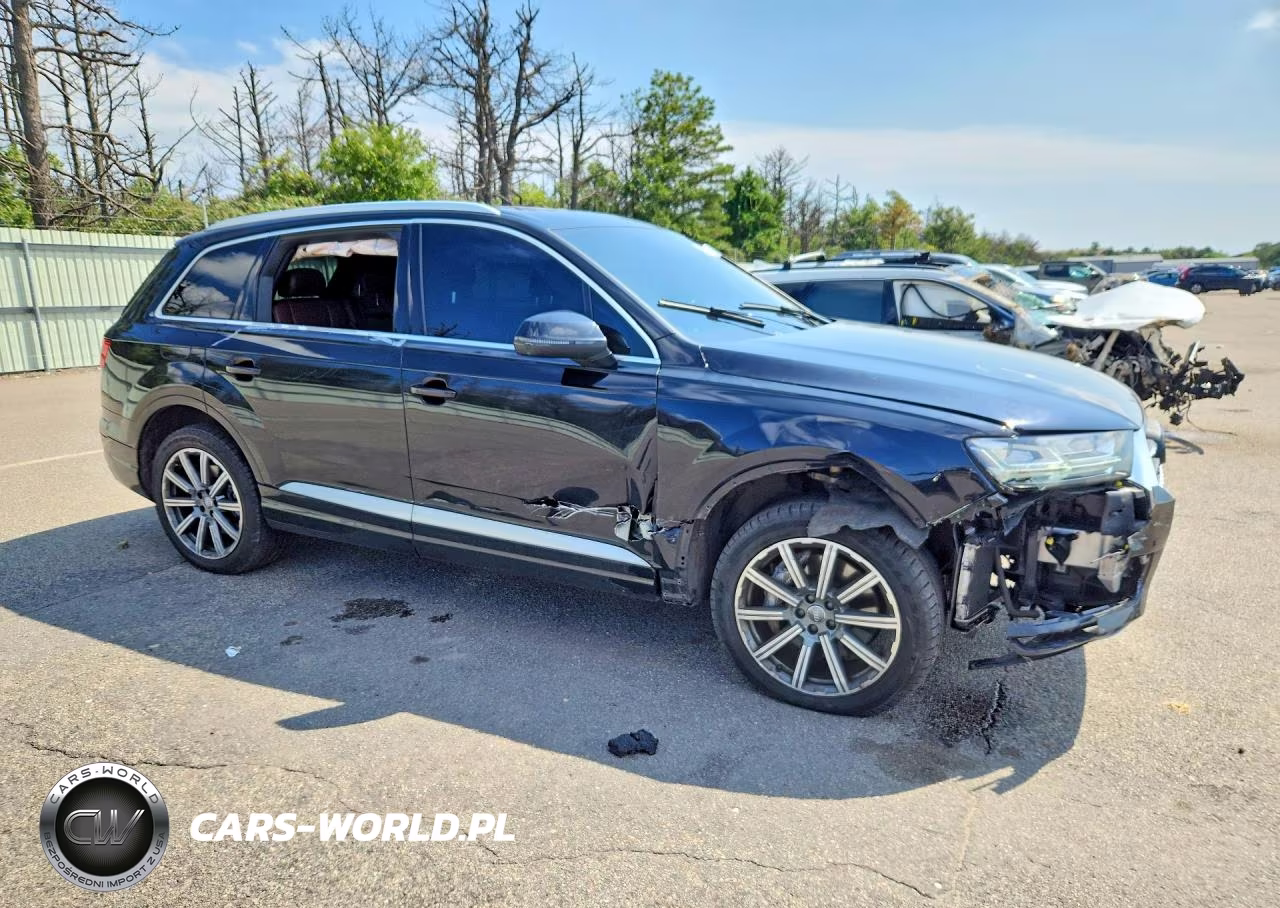 2019 Audi Q7 Premium Plus VIN:WA1LAAF79KD002260 - 4