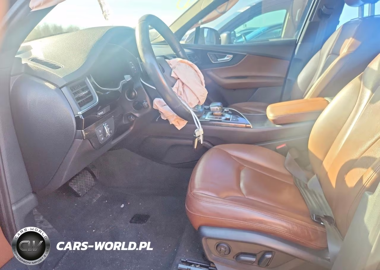 2019 Audi Q7 Premium Plus VIN:WA1LAAF79KD002260 - 7