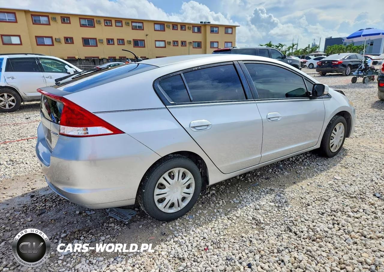 2010 Honda Insight Lx VIN:JHMZE2H51AS011758 - 3