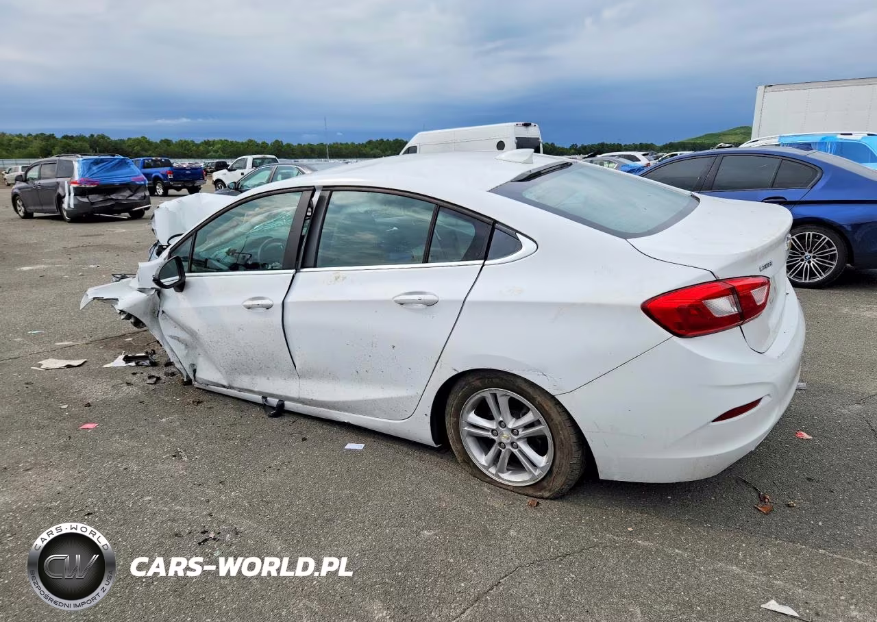 2017 Chevrolet Cruze Lt VIN:1G1BE5SMXH7281632 - 2