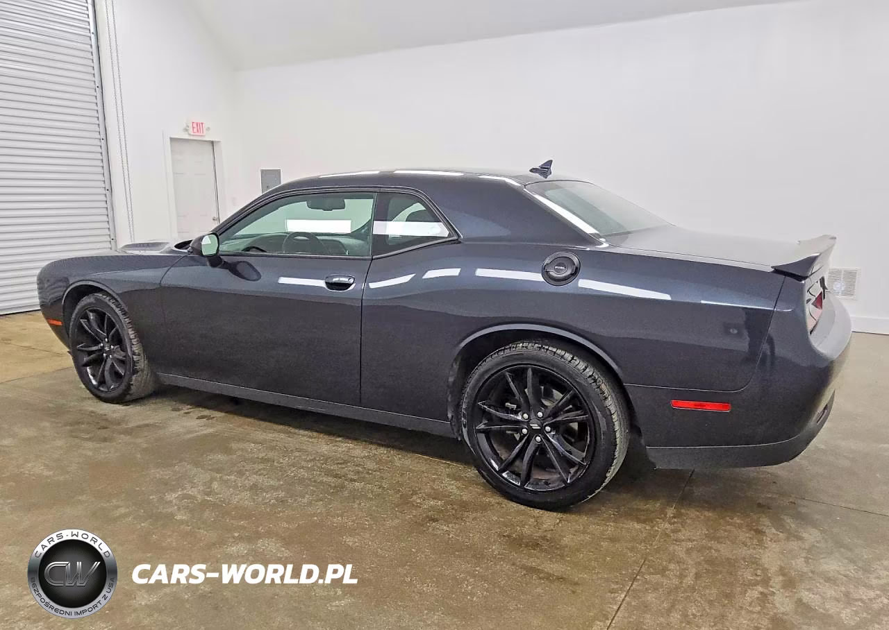 2018 Dodge Challenger Sxt VIN:2C3CDZAG1JH339322 - 2