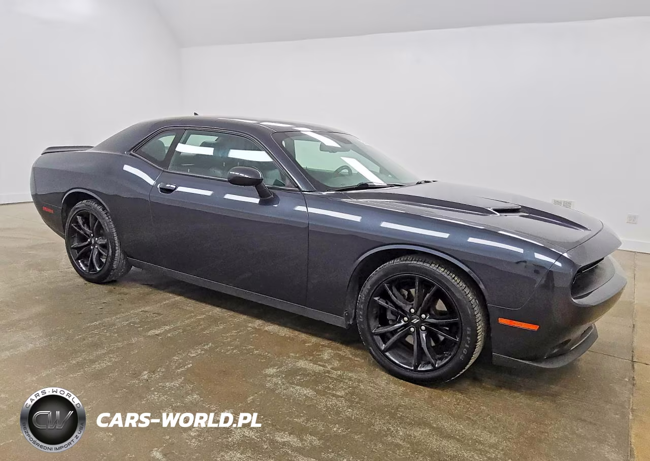 2018 Dodge Challenger Sxt VIN:2C3CDZAG1JH339322 - 4