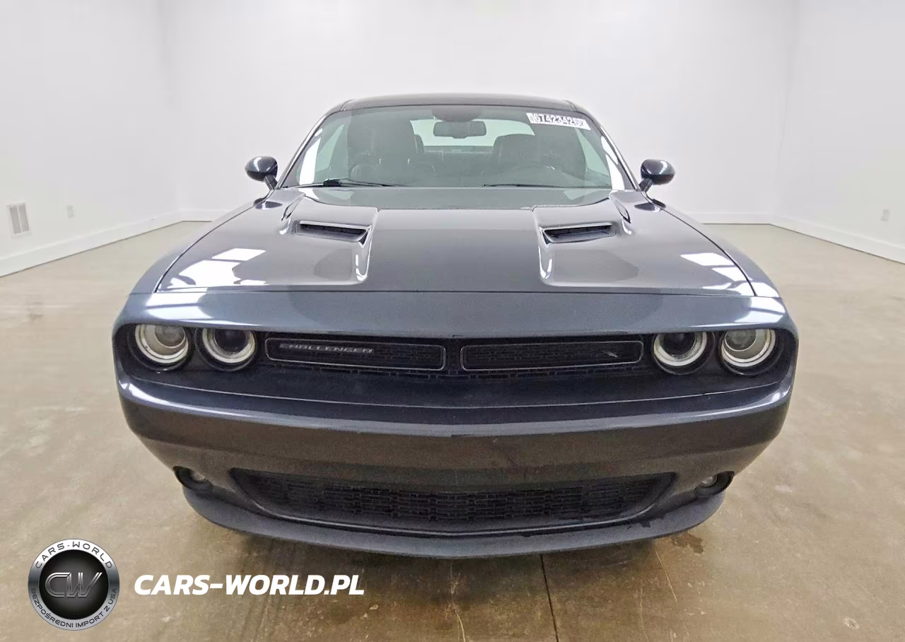2018 Dodge Challenger Sxt VIN:2C3CDZAG1JH339322 - 5