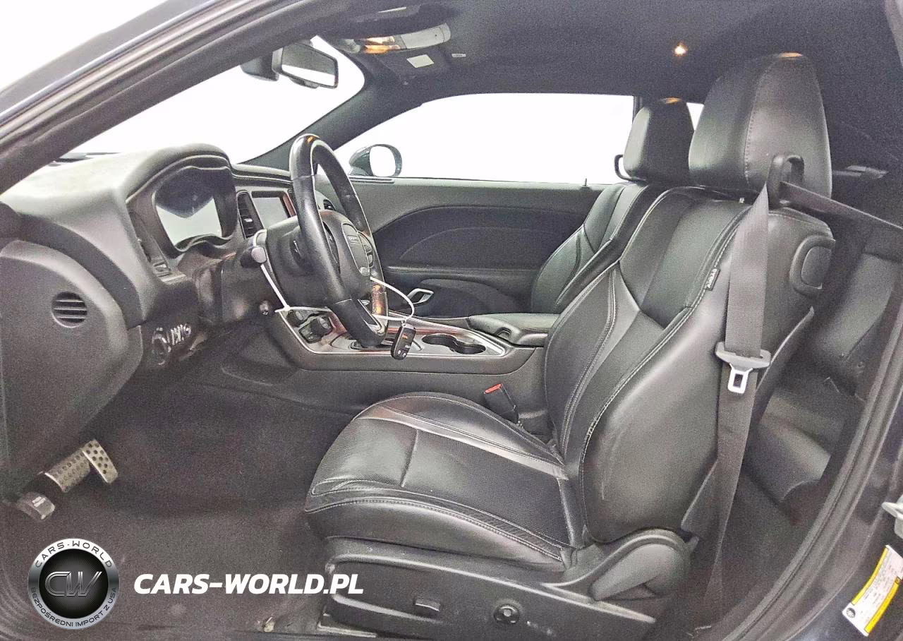 2018 Dodge Challenger Sxt VIN:2C3CDZAG1JH339322 - 7
