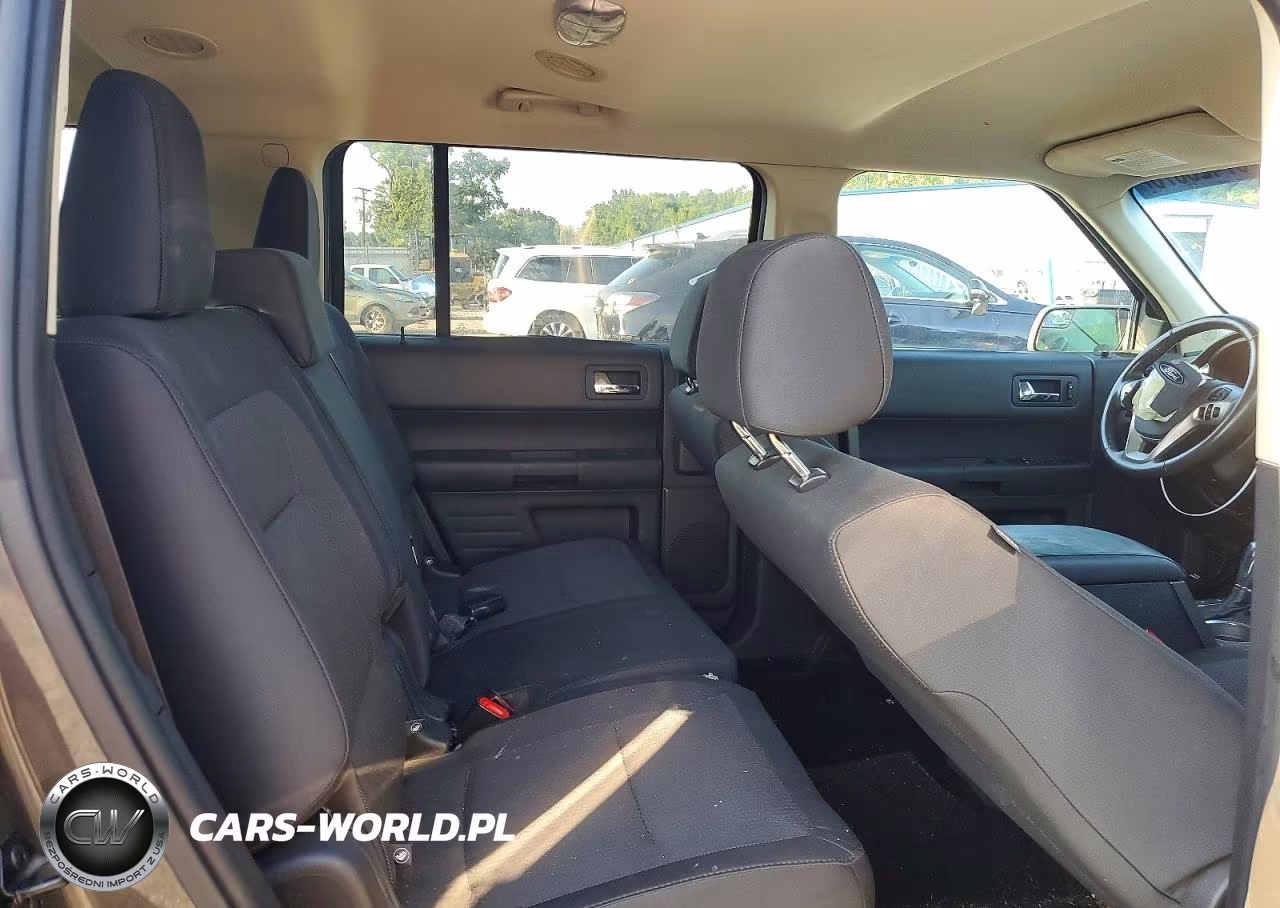2019 Ford Flex Se VIN:2FMGK5B81KBA13880 - 10