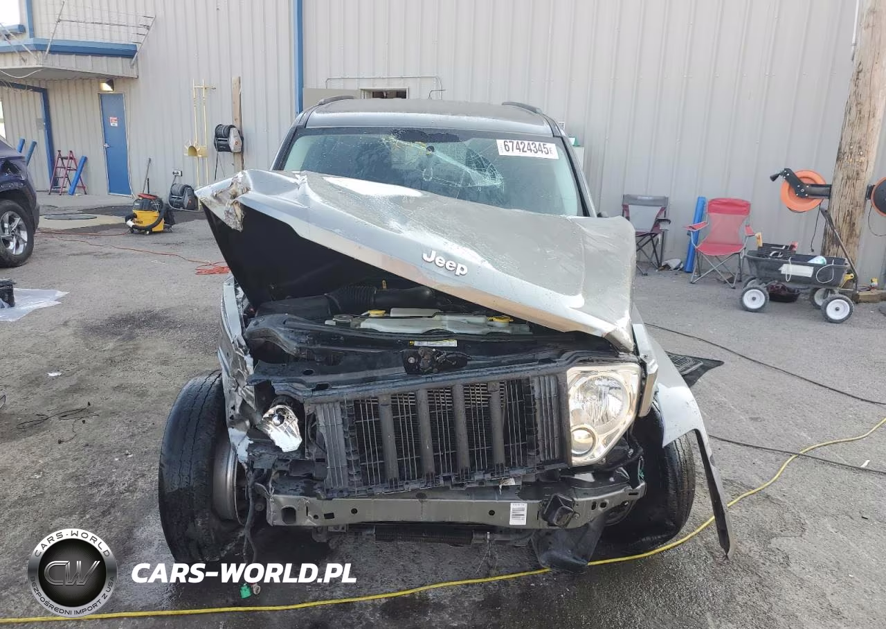 2012 Jeep Liberty Sport VIN:1C4PJLAK5CW213900 - 5