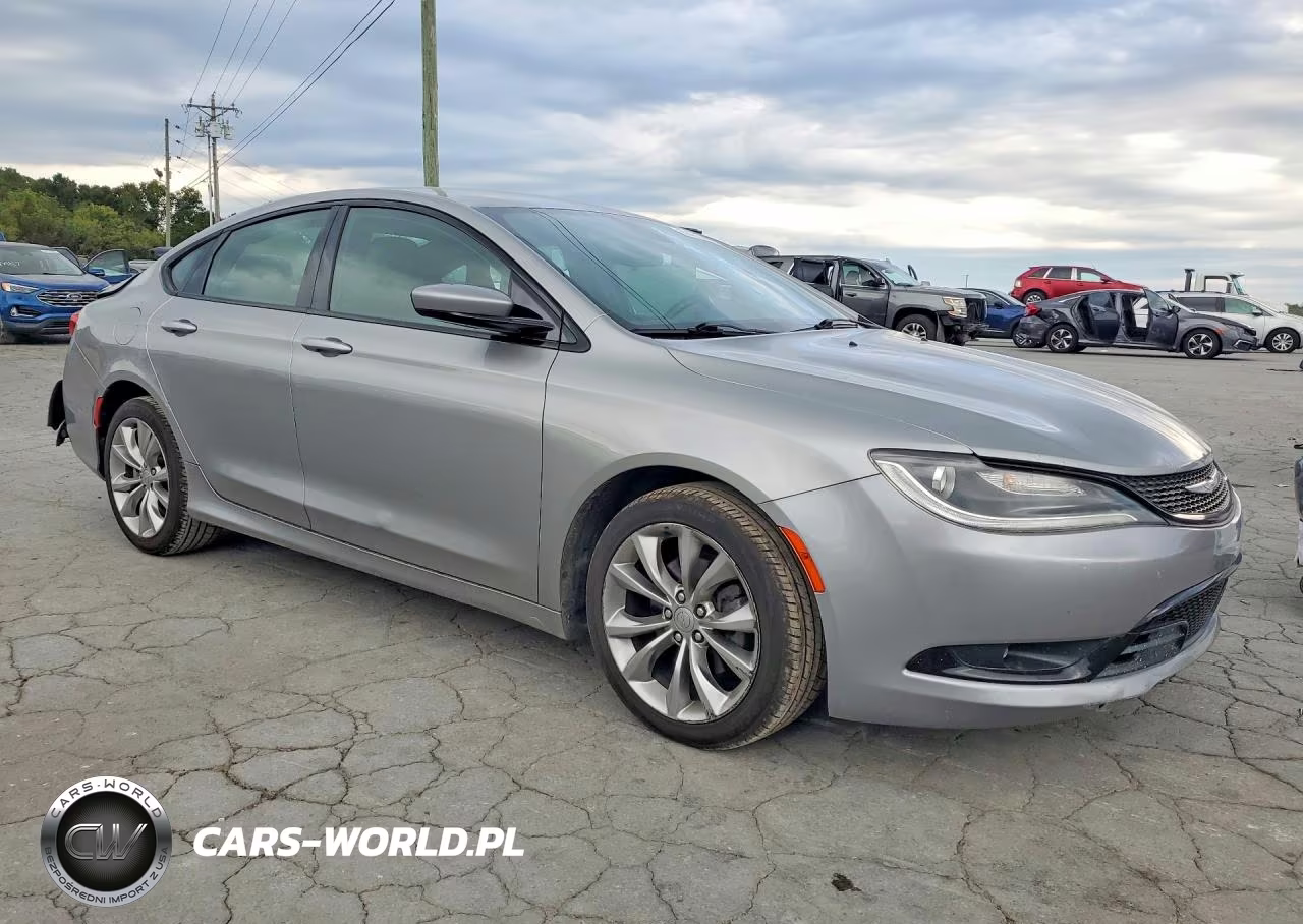 2015 Chrysler 200 S VIN:1C3CCCBB8FN665667 - 4