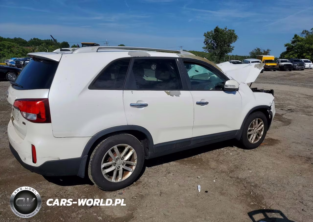 2014 Kia Sorento Lx VIN:5XYKT4A62EG485530 - 3