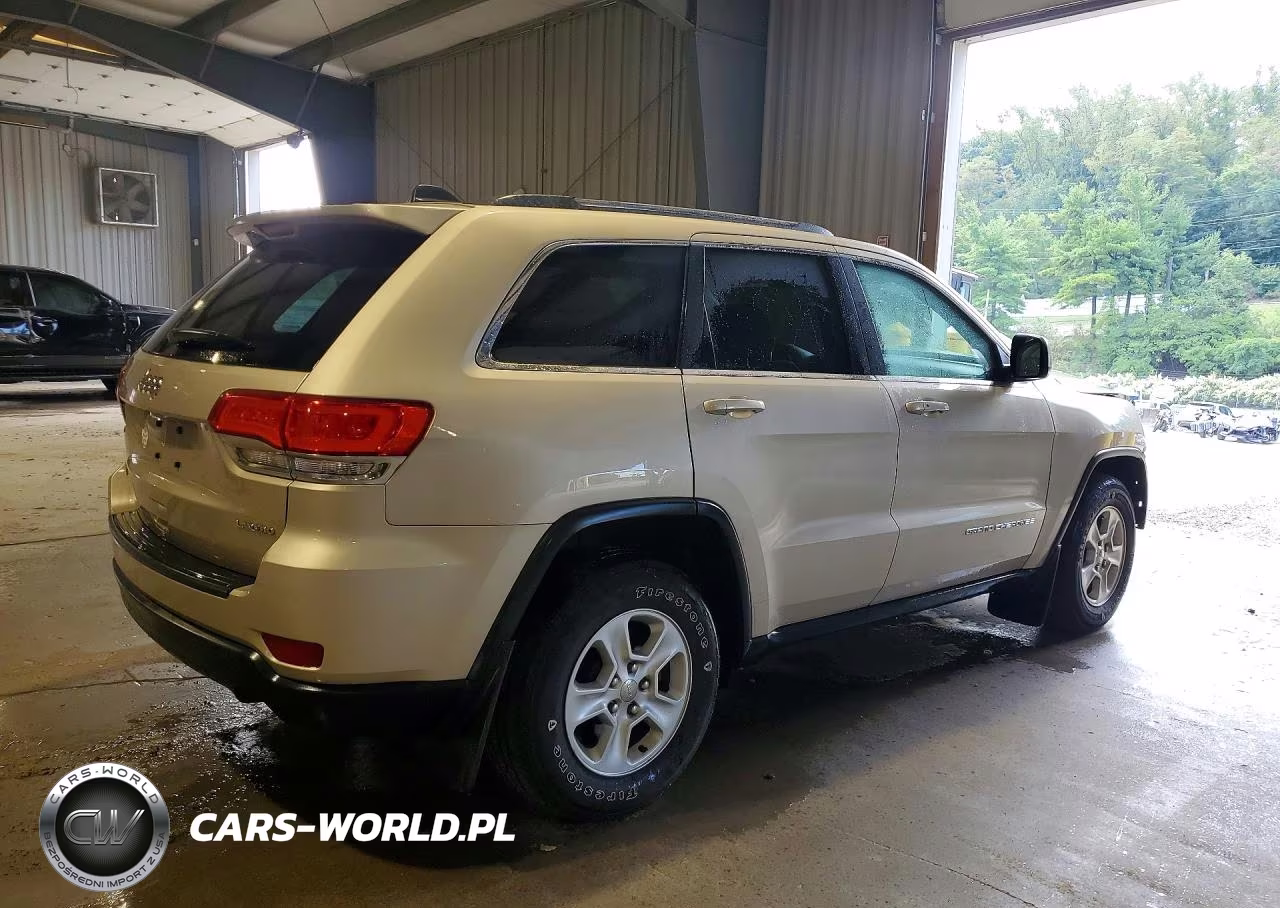 2014 Jeep Grand Cherokee Laredo VIN:1C4RJFAG6EC270181 - 3
