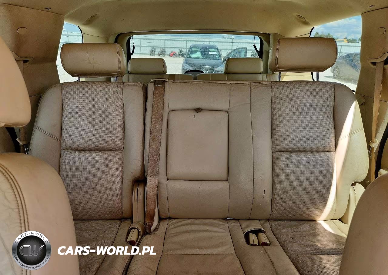 2008 Cadillac Escalade Luxury VIN:1GYEC638X8R236741 - 10