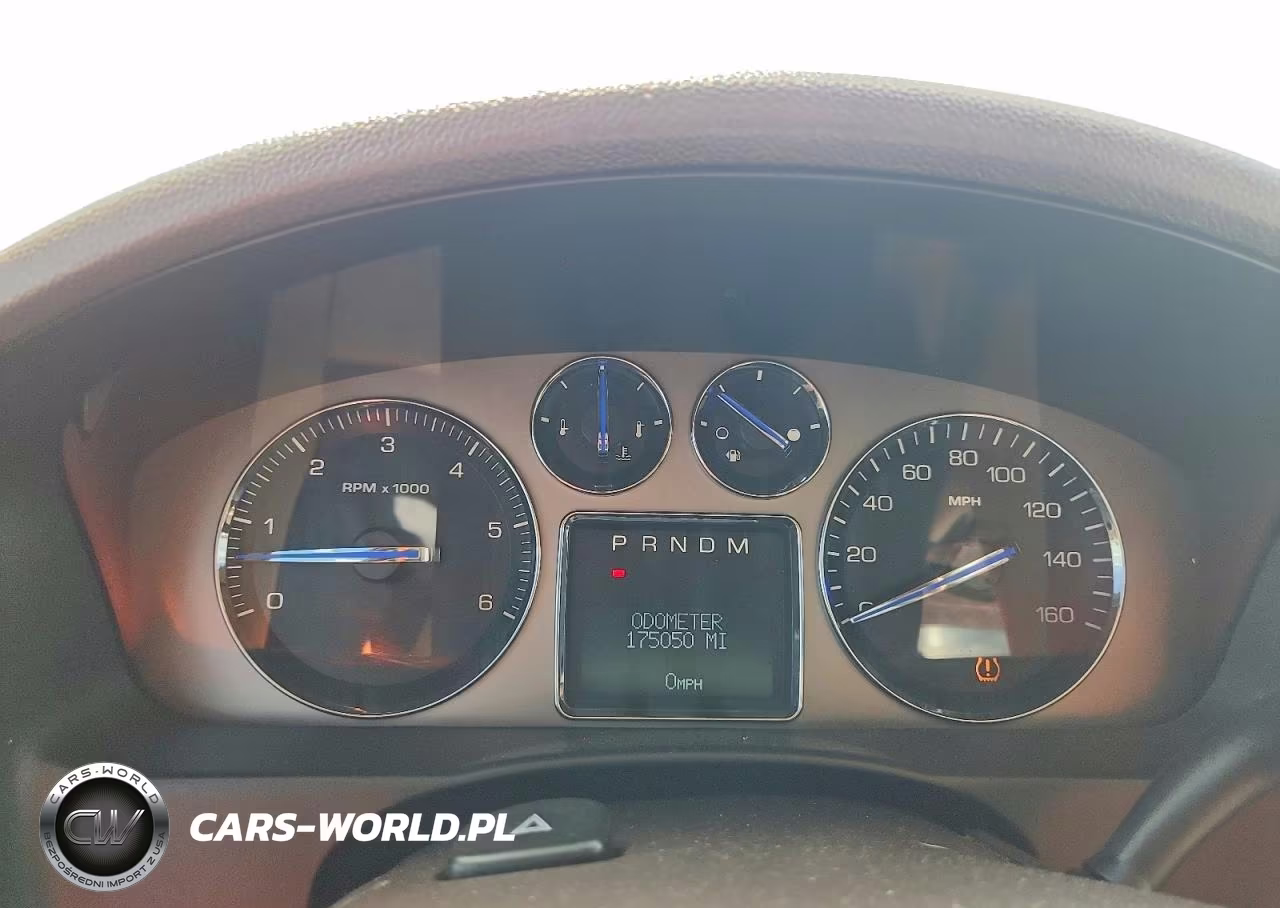 2008 Cadillac Escalade Luxury VIN:1GYEC638X8R236741 - 9