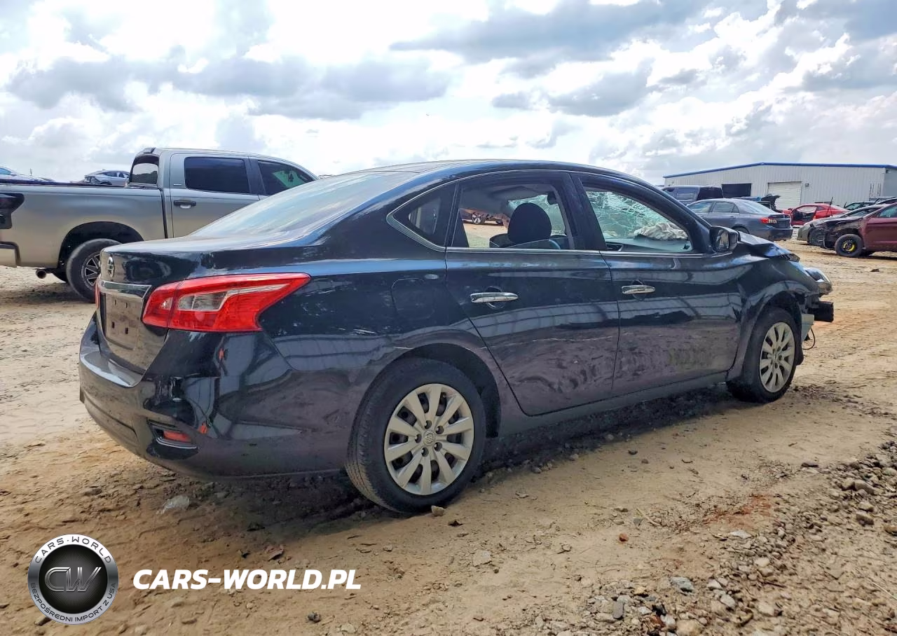 2018 Nissan Sentra S VIN:3N1AB7AP3JY339042 - 3