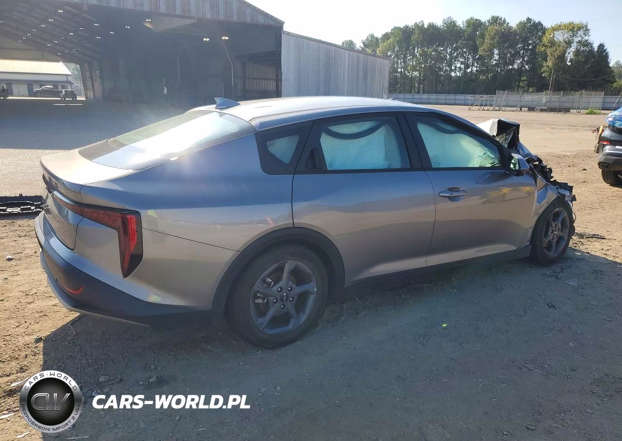 2025 Kia K4 Lxs VIN:3KPFT4DE8SE049648 - 3