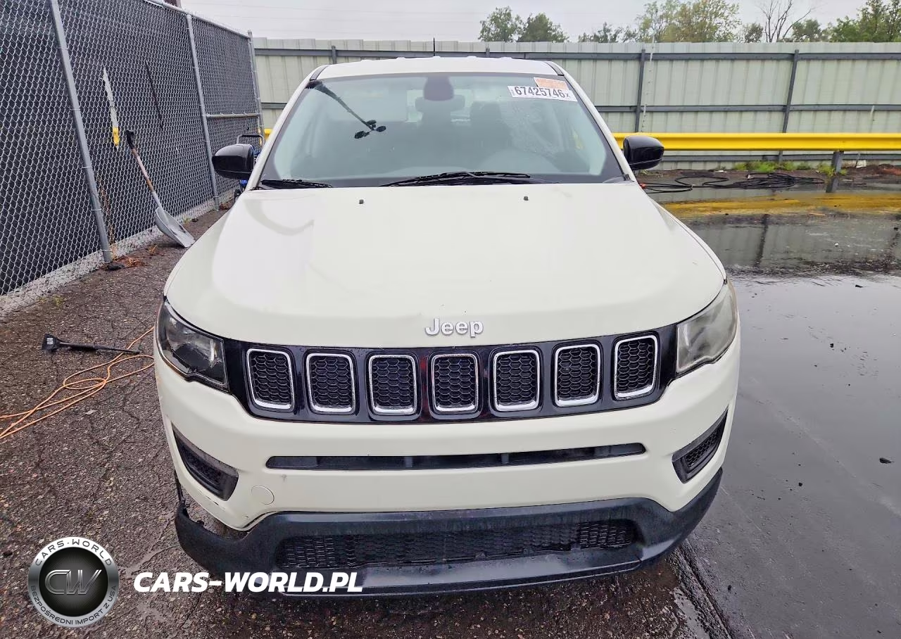 2018 Jeep Compass Sport VIN:3C4NJCAB3JT263379 - 5