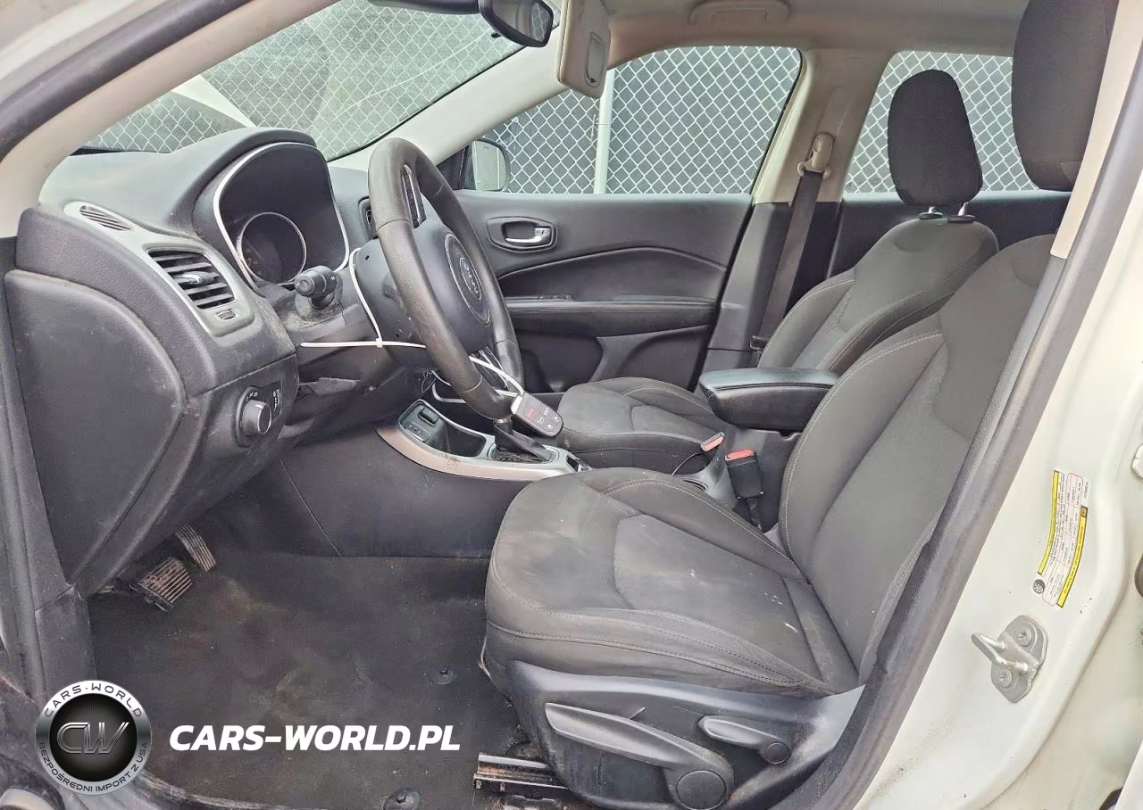 2018 Jeep Compass Sport VIN:3C4NJCAB3JT263379 - 7