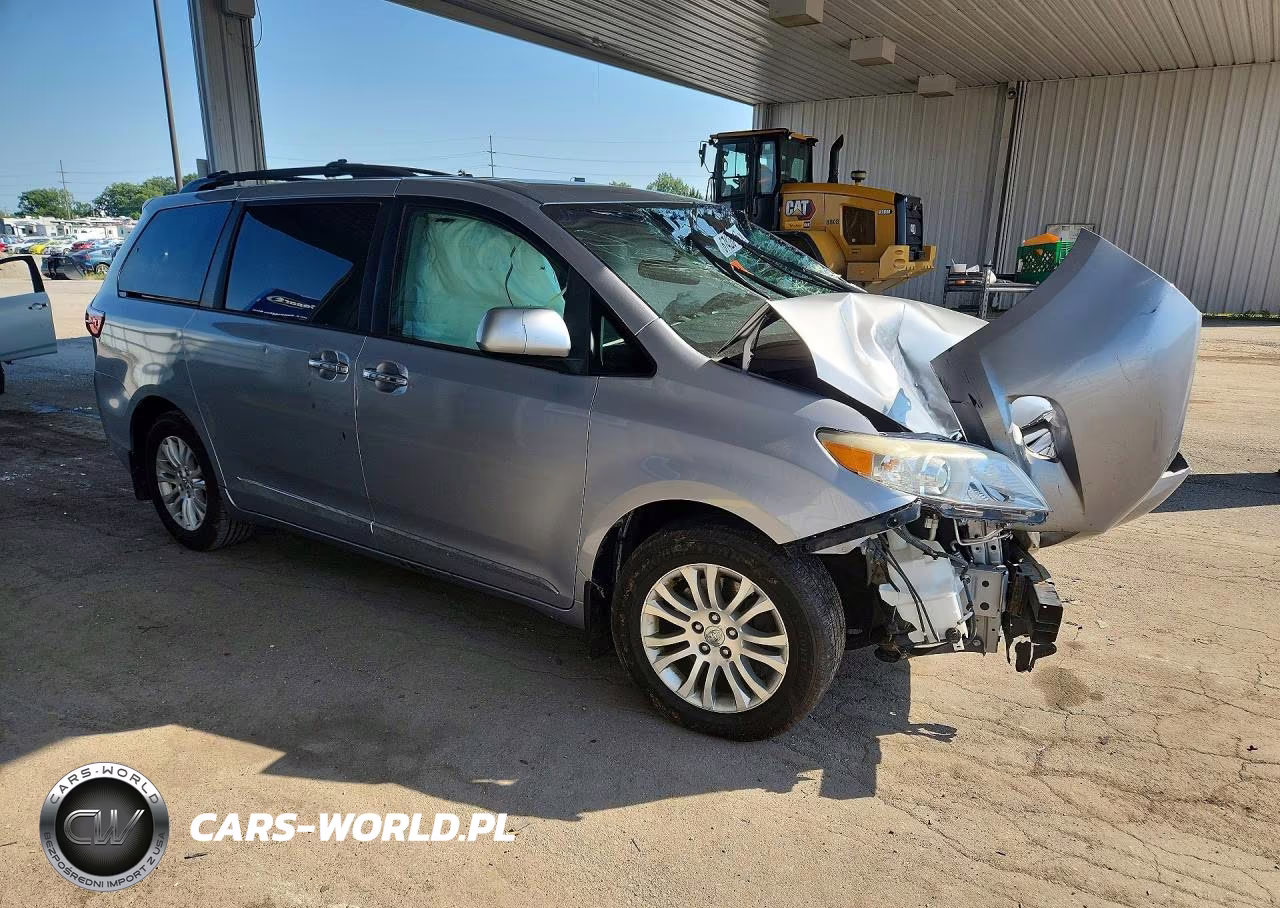 2017 Toyota Sienna Xle Premium 8-Passenger VIN:5TDYZ3DC0HS777270 - 4