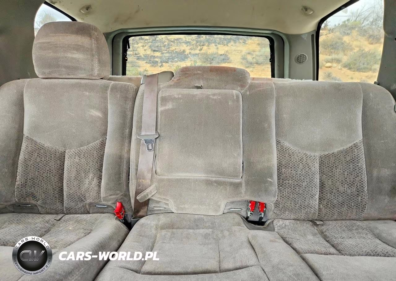 2004 Chevrolet Tahoe K1500 VIN:1GNEK13T44J186287 - 10