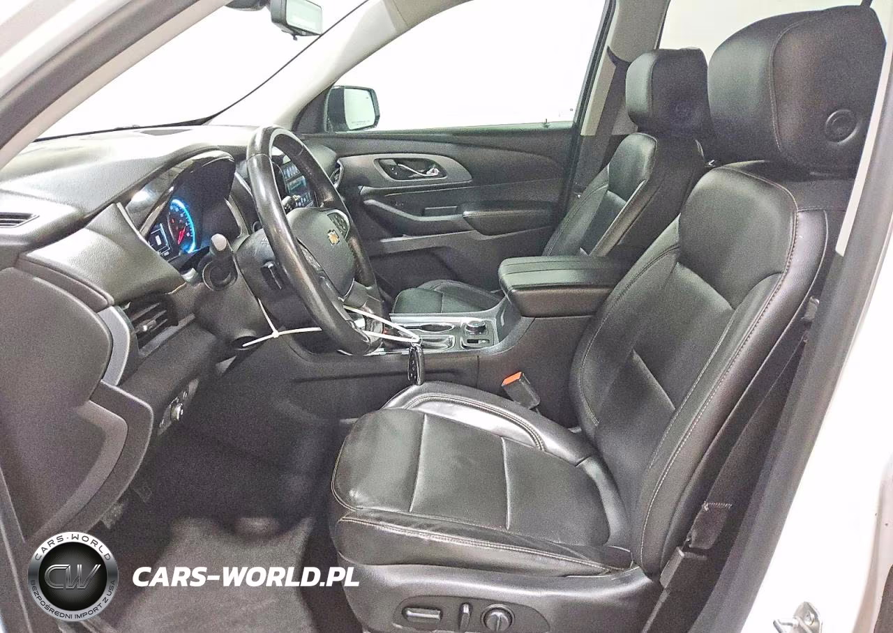2019 Chevrolet Traverse Premier VIN:1GNERKKW9KJ195643 - 7